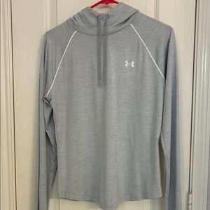 Women’s Medium Under Armour Heather Gray Pullover